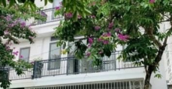 BÁN GẤP CĂN LIỀN KỀ PHÚC LỢI LONG BIÊN - GẦN VINHOMES RIVER SIDE 11.8 TỶ