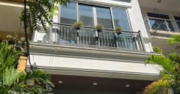 Liền kề Cổ Nhuế 72m2 - vỉa hè kinh doanh, ô tô 5 tầng 6 ngủ 8.8 tỷ