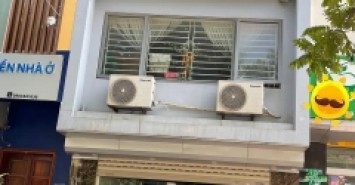 Nhà mặt phố Nguyễn Thời Trung,2 chiều sầm uất,vỉa hè 6m,32m*4T MT4m,5tỷ9