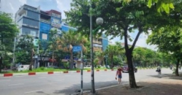 BÁN NHÀ HOÀNG QUỐC VIỆT- CẦU GIẤY. PHÂN LÔ VIP - NGÕ THÔNG KINH DOANH VP, SPA. Diện tích 54m2 5 TẦNG MT 5,8M