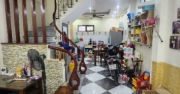 BÁN NHÀ CỔ NHUẾ, CỰC HIẾM, OTO Moning đỗ Cổng, 47m2, Chỉ 3.9 tỷ