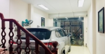 Bán nhà phố Thái Thịnh, ô tô vào nhà, ngõ ô tô tránh