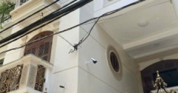 BIỆT THỰ TÂY HỒ, THANG MÁY, LÔ GÓC, VỊ TRÍ ĐẮC ĐỊA,  Ô TÔ ĐỖ CỔNG. 100m2 4 tầng mặt tiền 9m, giá 42 tỷ.