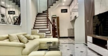 Tuyệt đẹp 35M2 Cổ Nhuế 5 tầng 4PN ngõ nông, gần ô tô 3.9 tỷ