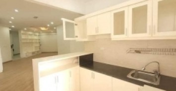 Hàng Hiếm! Nhà đẹp 24T1 hoàng Đạo thúy  122m2 -3Pn - BC Đn - 4,4 tỷ 0968396062