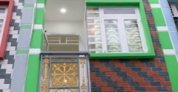Nhà trệt 2 lầu đẹp, hẻm xe hơi, một xẹc ngay chợ Minh Phát