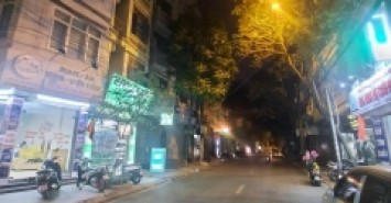 NHÀ MẶT PHỐ THUỘC CẦU GIẤY. VỊ TRÍ ĐẸP, BỀ THẾ: