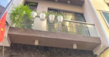 NHÀ HỌC VIÊN TÀI CHÍNH - BẮC TỪ LIÊM - DT54M2 - 5 TẦNG - MT5,8M - KINH DOANH - NGÕ Ô TÔ