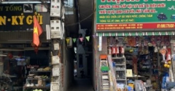 Không thể tin được, chỉ 2,5 tỷ có nhà 30 m2 khu vực Nguyễn Ngọc Nại, ngõ thông tứ tung, 3 bước ra phố.