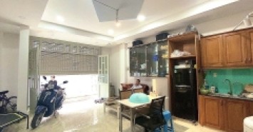Bán Nhà Đẹp Gò Vấp 42m2, 3PN, Chỉ 4. Tỷ, Nguyễn Oanh.