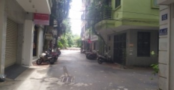 Hoàng Cầu, sát công viên, ngõ như phố, nhà đẹp 60m2, mt 6m, ô tô ngủ nhà, 17.1 tỷ.