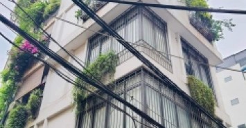 VIEW HỒ TRIỆU ĐÔ - LÔ GÓC - Ô TÔ - NHÀ VÕ THỊ SÁU - 42M - T5 - VIP HAI BÀ TRƯNG