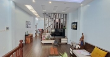 Bán nhà Nguyễn Văn Cừ, Long Biên 53m 5T, oto ,KD, nhỉnh 6ty .
