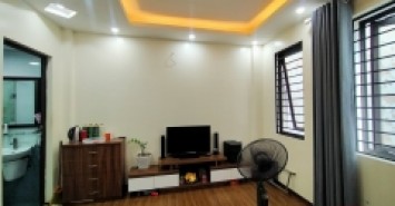 Bán nhà 31m 5T Bồ Đề, Long Biên , oto ,KD, nhỉnh 3,5ty .