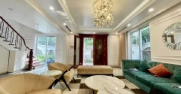 Biệt Thự Quan Chức Cao Cấp,  Gần Hồ, Khu Đô Thị Linh Đàm, 200m x 5T, Mt 10M. Giá 41 tỷ.