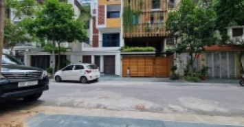 Bán Nhanh! Biệt Thự Phố Trung Kính Lớn, An Sinh Cao Cấp, 160m x  4 tầng, Mặt tiền 13m. Giá 45 Tỷ.