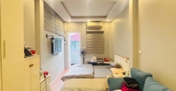 PHÂN LÔ 5 TẦNG ĐẸP LUNG LINH - Ô TÔ ĐỖ GẦN - NGÕ THÔNG TỨ TUNG - TIỆN ÍCH NGẬP TRÀN