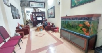 Bán nhà ngõ 162 Nguyễn V Cừ Long Biên 72m,nhỉnh 6tỷ  oto,KD.