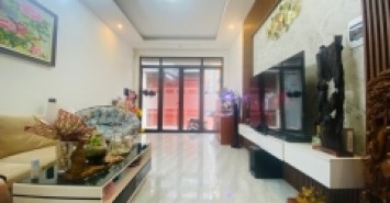 Bán nhà Nguyễn Văn Trỗi - Hà Kế Tấn , DT:48m2 , Giá hơn 6 tỷ, oto đỗ cổng