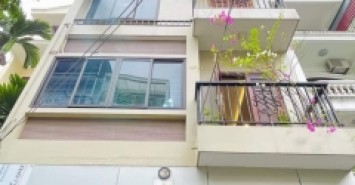 NHÀ ĐẸP 5TẦNG, DT40M2 , MT5M- GIÁ 7 TỶ - GẦN HỌC VIỆN TÀI CHÍNH - BẮC TỪ LIÊM - ĐƯỜNG Ô TÔ