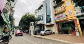 Tòa Văn Phòng, Siêu Hiếm Phố Hoàng Ngân. 87m x 6T. Giá 30 tỷ