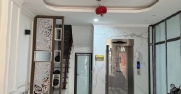 LÔ GÓC -NHÀ ĐẸP GẦN PHỐ - THANG MÁY - 11 PHÒNG KHÉP KÍN - FULL NÔI THẤT - DÒNG TIỀN 40TR/THÁNG