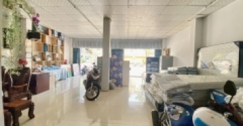 Bán nhà riêng mặt tiền 64m2 Bùi Minh Trực   phường 5 quận 8 giá chỉ 16,75 tỷ
