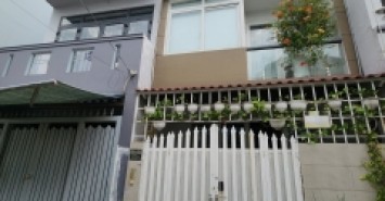Bán nhà hxh quận 7 Lâm Văn Bền 40m2 3 tầng 3pn Tân Thuận Tây chỉ 4,6 tỷ