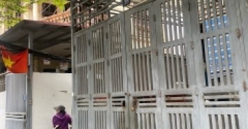 - BÁN NHÀ PHỐ NGUYỄN VĂN HUYÊN, DT 30M2, 5 TẦNG, GIÁ 5,8 tỷ, nhà đẹp lung linh.