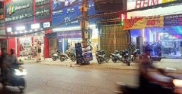 bán nhà mặt phố kinh doanh 70m hơn 8 tỷ giá tốt nhất tại khu vực