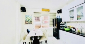 Bán Nhà Trường Chinh - Nguyễn Lân , DT:44m2 ,Giá hơn 10 tỷ ,ngõ thông , thoáng sáng
