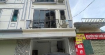 cần bán nhà mặt phố kinh doanh hơn 7 tỷ