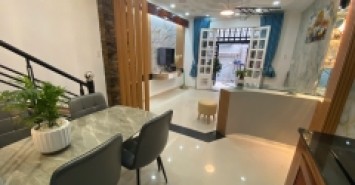 Bán Nhà Nguyễn Thái Sơn, gần mặt tiền, Công Viên Gia Định Nhỉnh 3 Tỉ