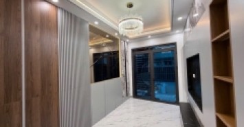 THỊNH QUANG NHÀ ĐẸP THIẾT KẾ HIỆN ĐẠI GẦN PHỐ, TRƯỚC NHÀ RỘNG 3M, KHE THOÁNG HÚT GIÓ
