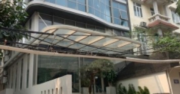 Bán nhà cũ mặt đường thông bàn cờ Trần Quang Diệu, Đống Đa - sổ đỏ 110m, Mặt tiền 11m giá 39 tỷ