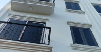 Phải thật nhanh Hoàng Liên 35.2m2-5 tầng, ô tô, NT đẹp ở ngay, 5.48 tỷ