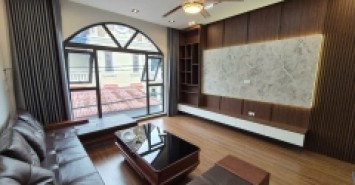 BÁN NHÀ ĐẸP PHỐ TRẠM 38M2 NHỈNH 6 TỶ – NGÕ NÔNG, GẦN PHỐ, Ở SƯỚNG