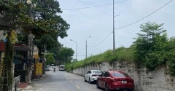 Cần bán  137m ĐẤT, Bát Khối,long Biên MT 7.5m giá 15 TỶ ,oto KD,phù hợp xây biệt thự sân vườn ,nhà dòng tiền.
