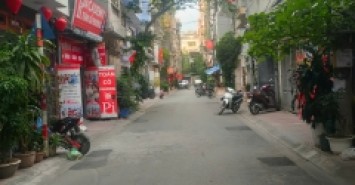 BÁN GẤP NHÀ CẦU GIẤY, PHÂN LÔ, ÔTÔ VÀO NHÀ, VỈA HÈ KINH DOANH, 55M2 GIÁ 15 TỶ