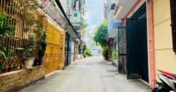 Bán nhà phố Hào Nam, Đống Đa – Gần mặt phố – 75m² – Ô tô ngủ trong nhà – Giá chỉ hơn 20 tỷ