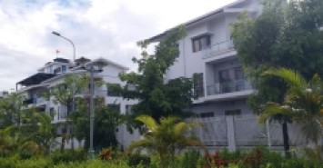 Bán biệt thự đơn lập Xuân Phương, 200m2, 4 tầng, sổ đỏ chính chủ, vị trí đẹp
