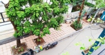 Siêu hiếm Khuất Duy Tiến ,lô góc, nhà đẹp,3 thoáng, ngõ ô to tránh , tiện ích bạt ngàn 42m giá 9,8  tỷ.