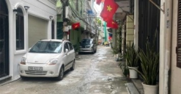 Sài Đồng - Thang máy - Gara ô tô - Ô tô tránh chỉ 10.4 tỷ