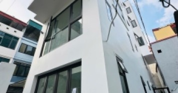 *** (SÀI ĐỒNG) NHÀ MỚI XÂY 6 TẦNG- THANG MÁY - NGÕ THÔNG- CỰC THOÁNG-Ở SƯỚNG. 
 Diện tích 40m chỉ 8₫.