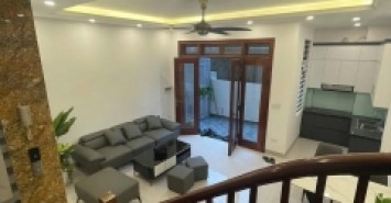 Thạch Bàn - 1 căn độc lập - Thang máy - Ô tô đỗ cửa - 48m chỉ 7.7 tỷ