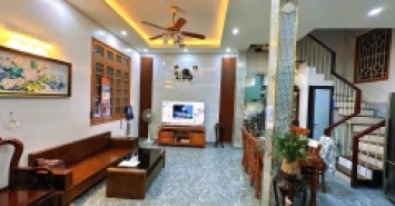 HÀO NAM LÔ GÓC 3 MẶT THOÁNG - GẦN Ô TÔ - DT 50m2 4 tầng mặt tiền 4.5m Giá 13.2 tỷ