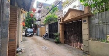 39m² – Mặt tiền 3.1m – Giá 6.4 Tỷ – Nhà Đẹp Dân Xây, Ngõ Thông, Ô Tô Đỗ Cửa – Ngọc Thụy, Long Biên