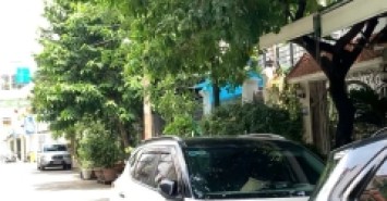 Bán gấp 10 nền đất thổ cư 74m2, đường Đình Phong Phú, Q9, TP HCM. Sổ đỏ, giá 5.75 tỷ.