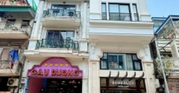 Bán khách sạn mặt phố Hàng Bè, 80m2, 5 tầng, mặt tiền 5.4m, 77.5 tỷ, kinh doanh đỉnh