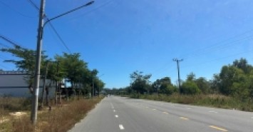 Bán 6m x 25m đất thổ cư mặt tiền Nguyễn Tri Phương, Tân Bình, LaGi giá mềm